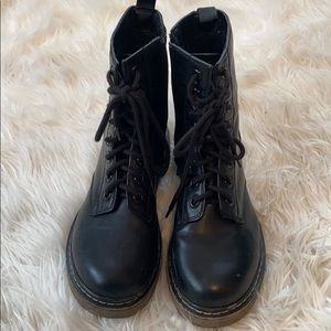 Barely worn combat boots
